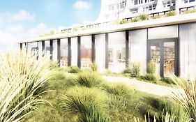 Carlton Beach Den Haag 4*